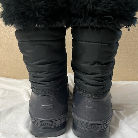 Sorel Kaufman Winter Boots. - Picture 8 of 14